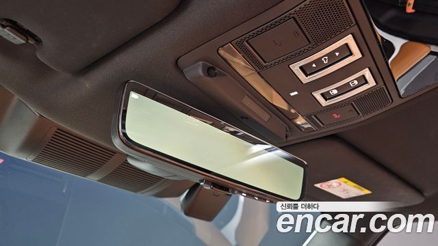 Land Rover Defender (L663) 110 P300 X-Dynamic SE 2024 — фото 23