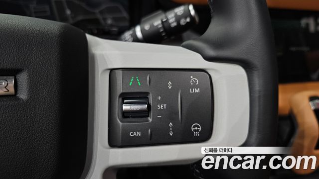 Land Rover Defender (L663) 110 P300 X-Dynamic SE 2024 — фото 35
