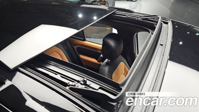 Land Rover Defender (L663) 110 P300 X-Dynamic SE 2024 — фото 36