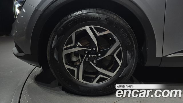 Kia Sportage (V) Diesel 2.0 2WD Prestige 2022 — фото 5