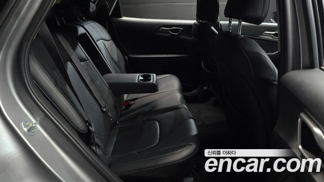 Kia Sportage (V) Diesel 2.0 2WD Prestige 2022 — фото 11