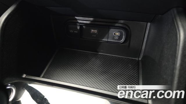 Kia Sportage (V) Diesel 2.0 2WD Prestige 2022 — фото 28