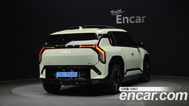 Kia EV3 Standard 2WD GT Line 2025 — фото 2