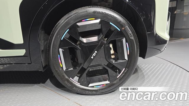 Kia EV3 Standard 2WD GT Line 2025 — фото 27
