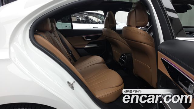 Mercedes-Benz E-Class (W214) E200 AMG Line 2026 — фото 12