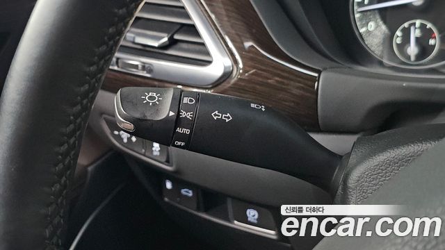 Genesis EQ900 3.8 GDI AWD Luxury 2016 — фото 29
