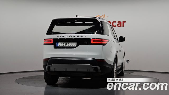 Land Rover Discovery 5 3.0 TD6 HSE Luxury 2018 — фото 4