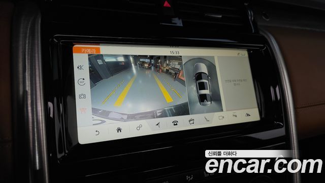 Land Rover Discovery 5 3.0 TD6 HSE Luxury 2018 — фото 15
