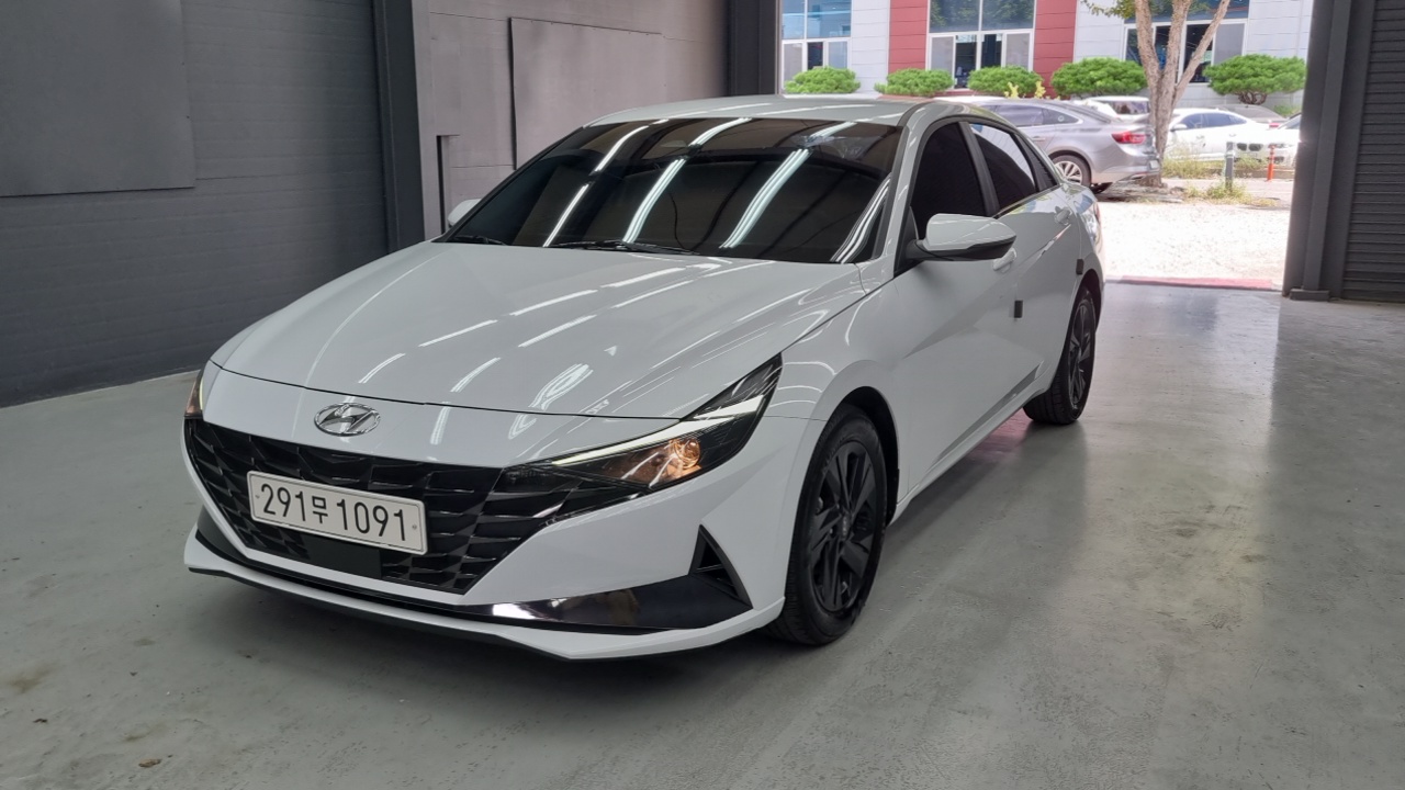 Hyundai Avante (CN7) 1.6 Modern