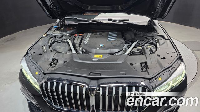 BMW 7 Series (G11) 745Le iPerformance M Sport 2021 — фото 6