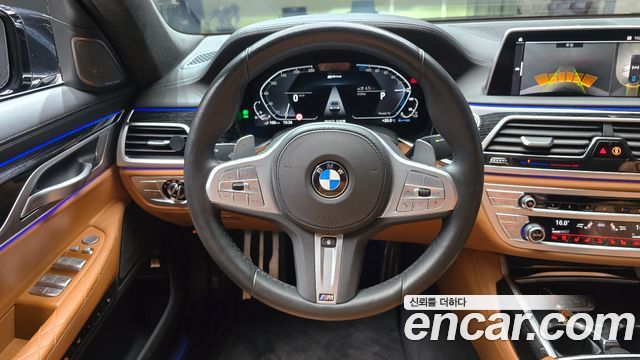 BMW 7 Series (G11) 745Le iPerformance M Sport 2021 — фото 13