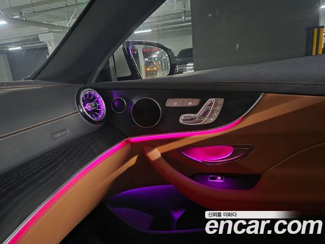 Mercedes-Benz E-Class (W213) E220d Cabriolet 2020 — фото 11