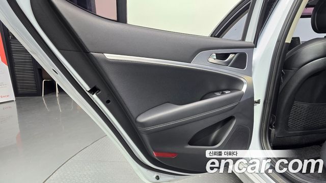 Genesis G70 2.0T Supreme 2018 — фото 25