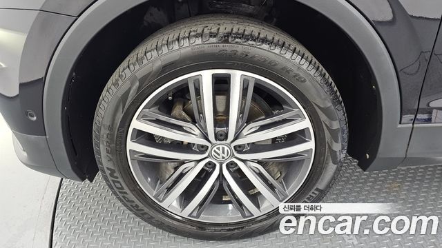 Volkswagen Tiguan Allspace 2.0 TDI Prestige 2020 — фото 5