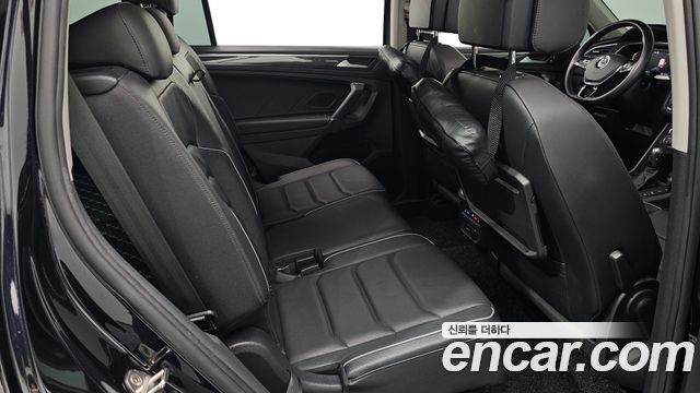 Volkswagen Tiguan Allspace 2.0 TDI Prestige 2020 — фото 12