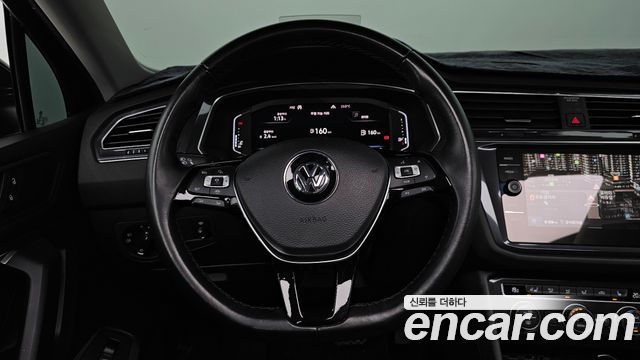 Volkswagen Tiguan Allspace 2.0 TDI Prestige 2020 — фото 13