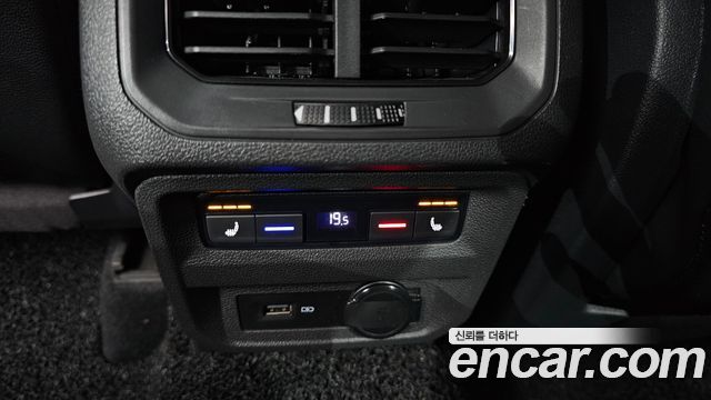 Volkswagen Tiguan Allspace 2.0 TDI Prestige 2020 — фото 17