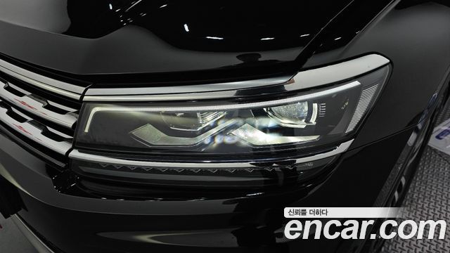 Volkswagen Tiguan Allspace 2.0 TDI Prestige 2020 — фото 22