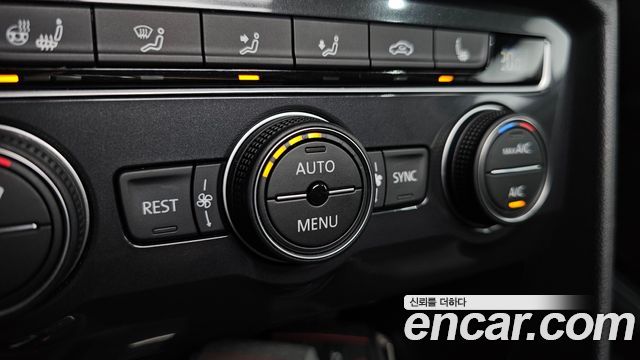 Volkswagen Tiguan Allspace 2.0 TDI Prestige 2020 — фото 29