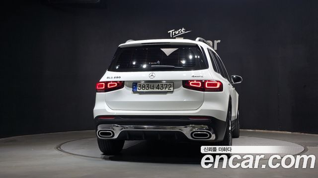 Mercedes-Benz GLB-Class (X247) GLB250 4MATIC 2021 — фото 4
