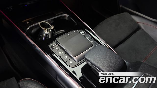 Mercedes-Benz GLB-Class (X247) GLB250 4MATIC 2021 — фото 20