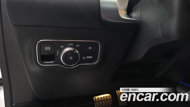 Mercedes-Benz GLB-Class (X247) GLB250 4MATIC 2021 — фото 28