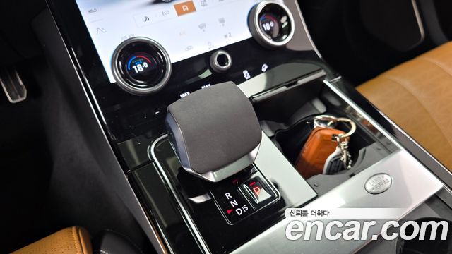 Land Rover Range Rover Velar 3.0 P400 R-Dynamic HSE 2022 — фото 9