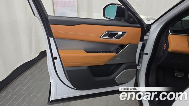Land Rover Range Rover Velar 3.0 P400 R-Dynamic HSE 2022 — фото 30