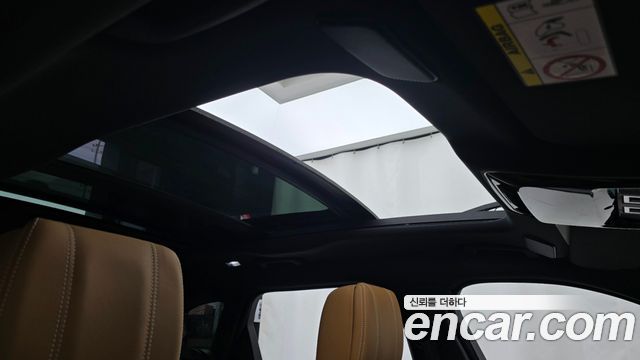 Land Rover Range Rover Velar 3.0 P400 R-Dynamic HSE 2022 — фото 34