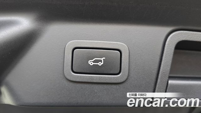 Land Rover Range Rover Velar 3.0 P400 R-Dynamic HSE 2022 — фото 41