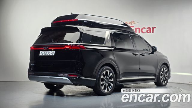 Kia Carnival (IV) Gasoline 4-Seater Hi-Limousine Signature 2023 — фото 2