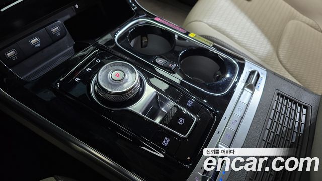 Kia Carnival (IV) Gasoline 4-Seater Hi-Limousine Signature 2023 — фото 9