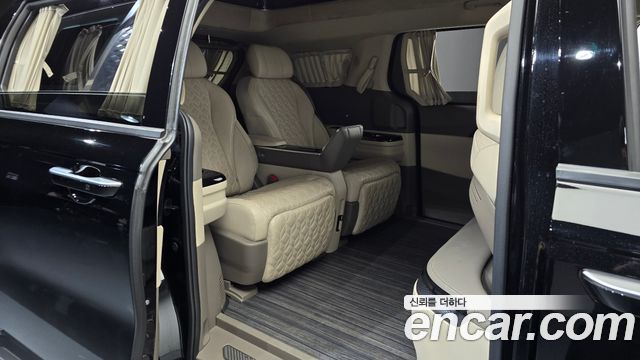 Kia Carnival (IV) Gasoline 4-Seater Hi-Limousine Signature 2023 — фото 11