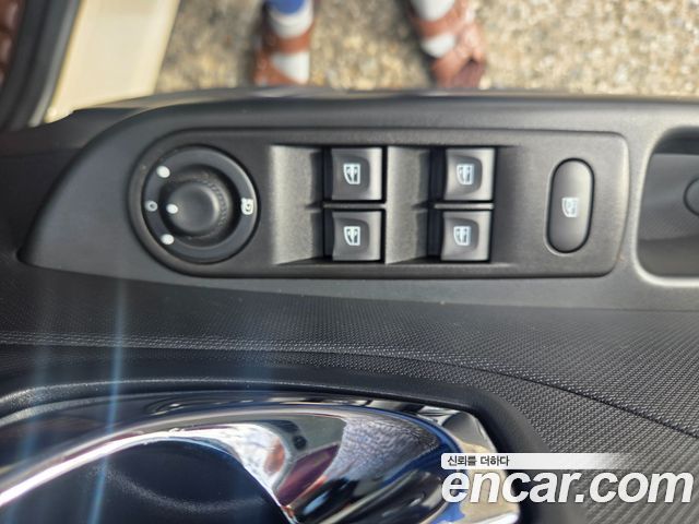Renault Korea QM3 LE 2015 — фото 15