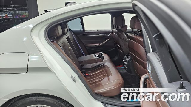 BMW 5 Series (G30) 530i M Sport Package Plus 2019 — фото 12