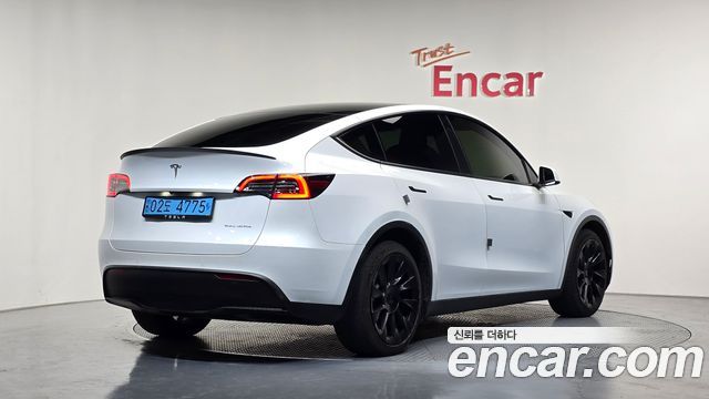 Tesla Model Y Long Range AWD 2022 — фото 2