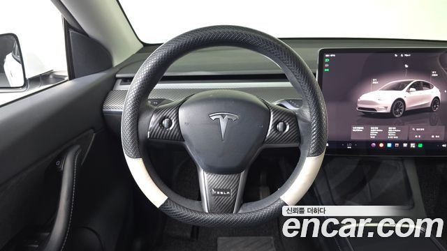 Tesla Model Y Long Range AWD 2022 — фото 17