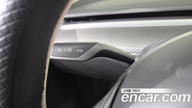 Tesla Model Y Long Range AWD 2022 — фото 22