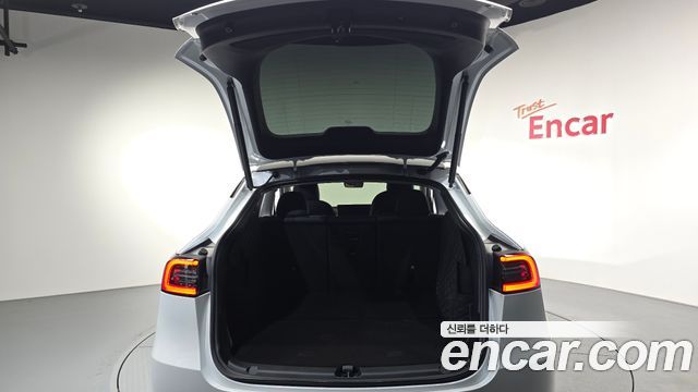 Tesla Model Y Long Range AWD 2022 — фото 38