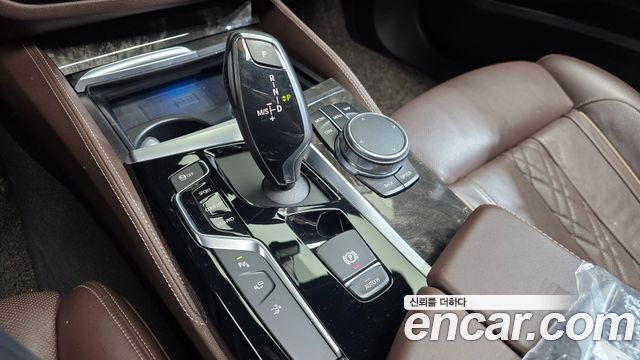 BMW 6 Series GT (G32) 640i xDrive M Sport 2018 — фото 9