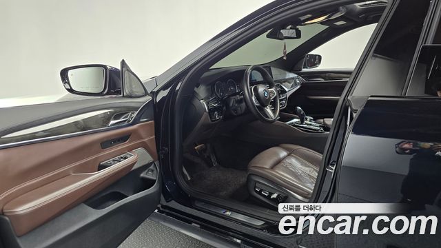 BMW 6 Series GT (G32) 640i xDrive M Sport 2018 — фото 10