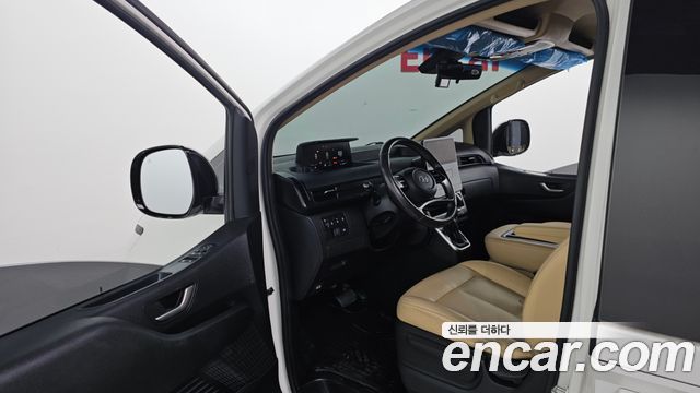 Hyundai Staria Cargo 3-Seater Modern 2022 — фото 10