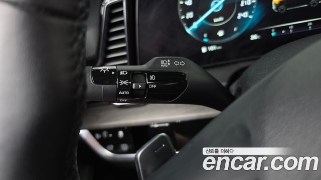 Kia Sportage Hybrid (V) 30Th Edition 2WD 2024 — фото 23