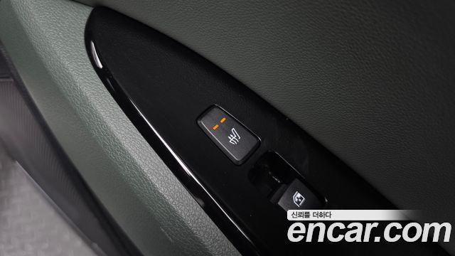 Kia Sportage Hybrid (V) 30Th Edition 2WD 2024 — фото 41