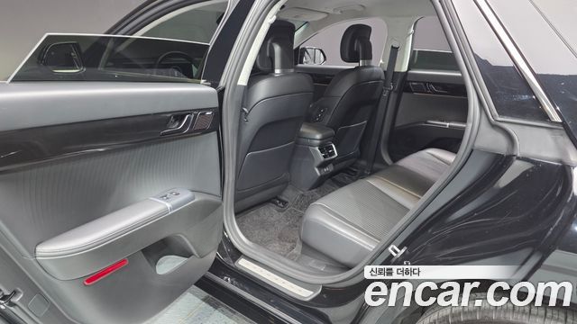 Hyundai Grandeur (GN7) 3.5 Gasoline 2WD Calligraphy 2023 — фото 12