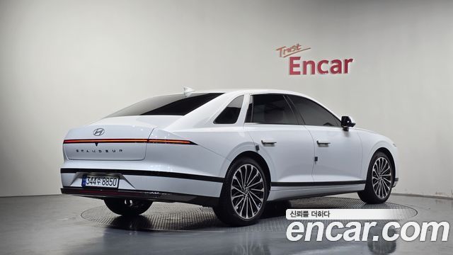 Hyundai Grandeur Hybrid (GN7) Calligraphy 2024 — фото 2
