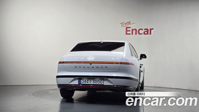 Hyundai Grandeur Hybrid (GN7) Calligraphy 2024 — фото 4
