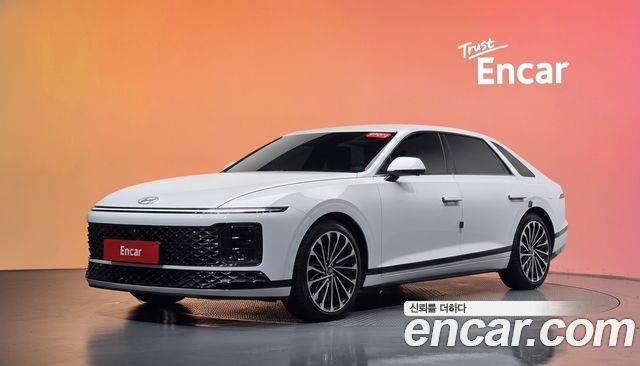 Hyundai Grandeur Hybrid (GN7) Calligraphy