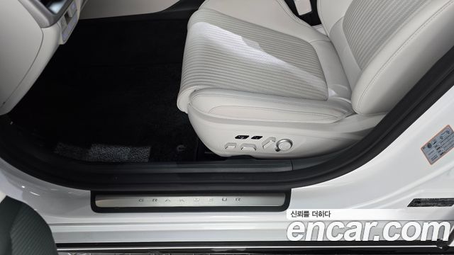 Hyundai Grandeur Hybrid (GN7) Calligraphy 2024 — фото 37