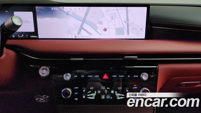 Genesis G80 (RG3) Gasoline 2.5 Turbo 2WD 2025 — фото 12